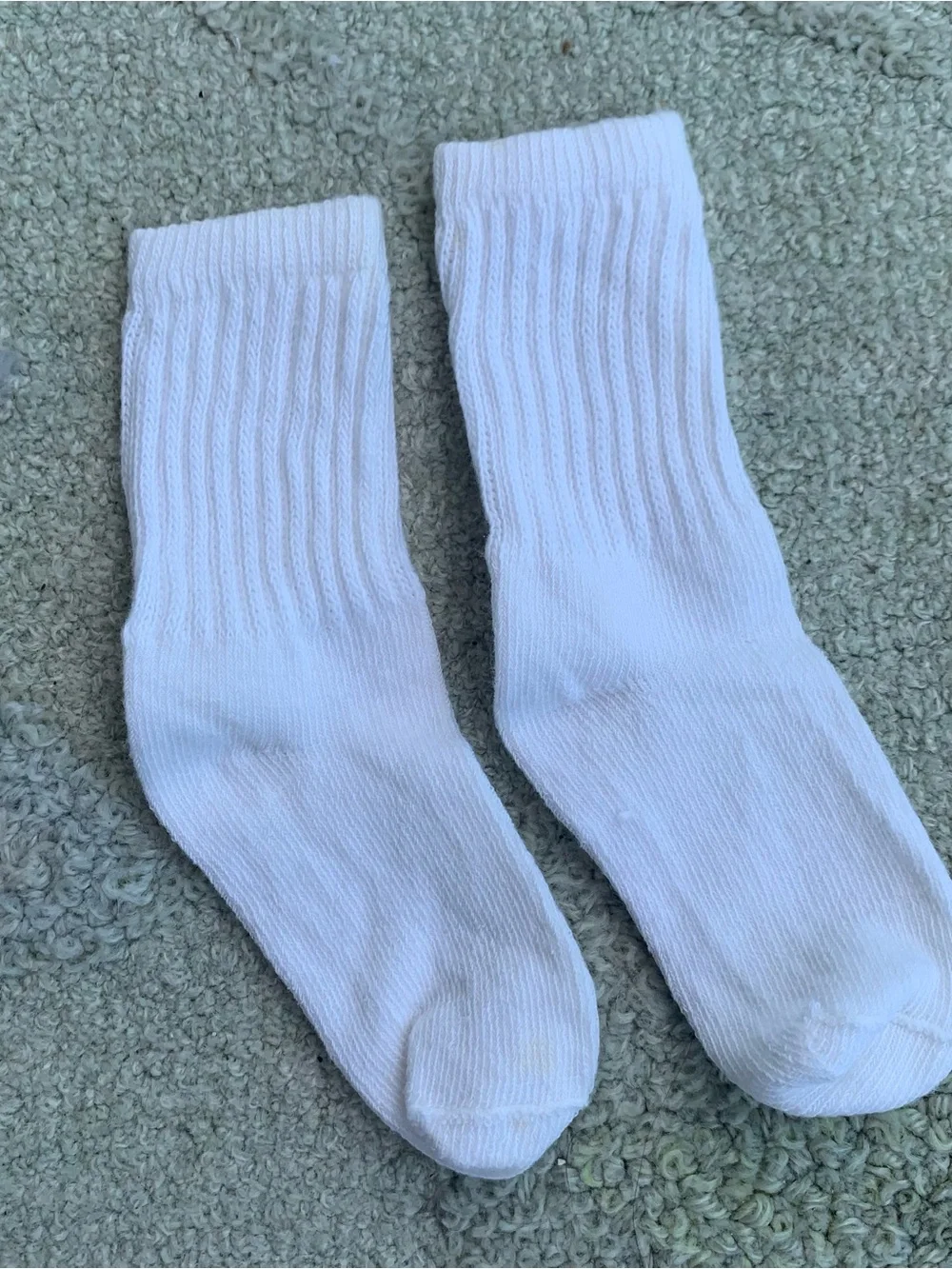 Brand new pack of 6 white toddler socks size 4-6.5